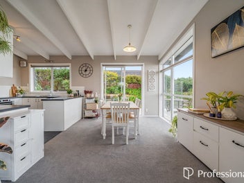 CHAPEL CEILINGS, HARBOUR VIEWS, KELSON LIVING