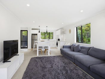 MODERN LIVING OVER THREE LEVELS