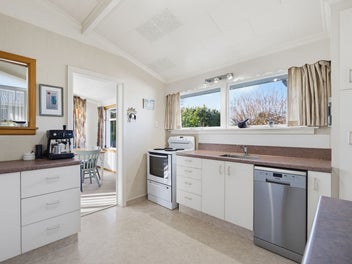 Sunny, Easy care living on Taward St, Oamaru