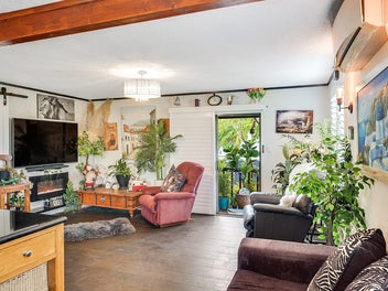 Renovated in a Quiet Street
