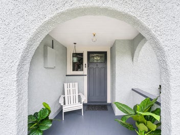 Character, Garaging, Entertaining