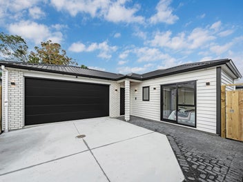 Act Fast - Premium Brand New Single Level Home