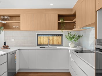 MUST BE SOLD! Brand New 4 Bed Burnside High Zone