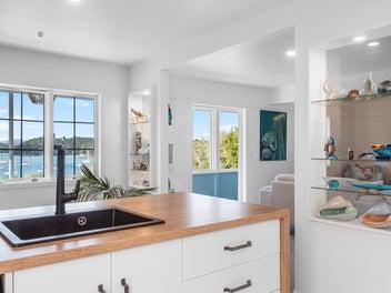 Coastal calm with timeless charm