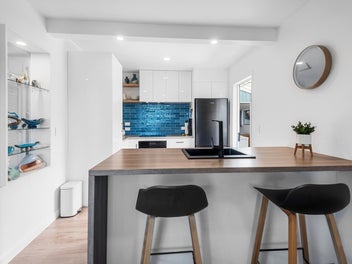 Coastal calm with timeless charm