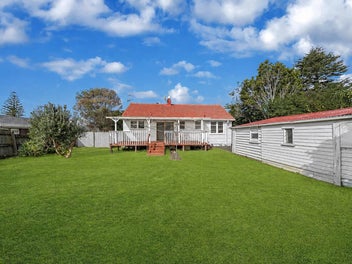 Must sell! Future Proof 706m² Goldmine