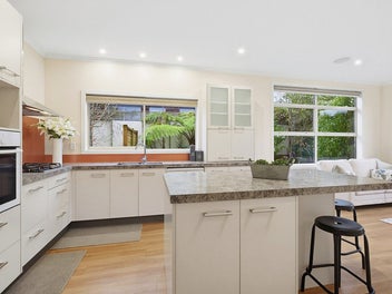 SINGLE LEVEL BRICK – BE QUICK