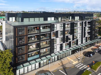 Luxury Coastal Lifestyle Awaits