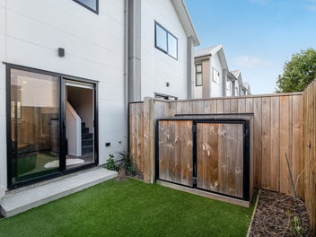 Beachside Lock-and-Leave Living