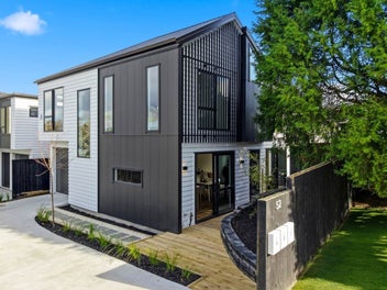 Architectural Elegance in the Heart of Hillcrest