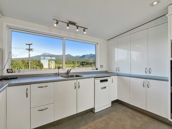 ELEVATED LIFESTYLE WITH SPACE FOR EVERYONE