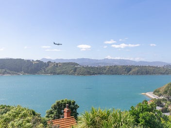 Stunning Sea Vistas, Unit Title Apartment