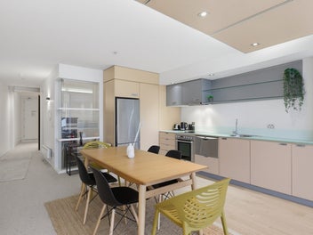 Northfacing Sunny CBD apartment at a great price!