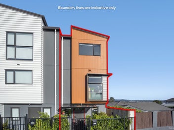 Modern, Near-New Living in the Heart of Henderson