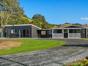 Renovated Rural Lifestyle Opportunity