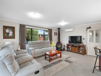 A Reliable Home With Extra Parking