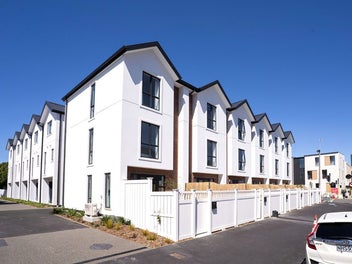 Book the Movers-Turn Key-City Centre