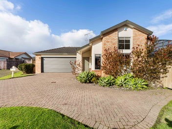 Great 1st Home, Owners Have Already Bought!!