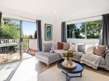 Sunny, Single Level and Seriously for Sale!