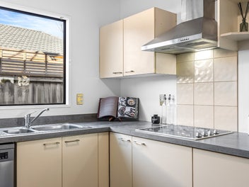 Family Living in the Heart of Heathcote Valley