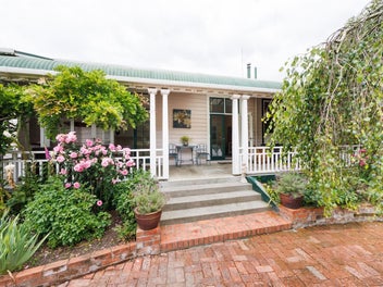 TEAM LEWIS - TE POHUI HOMESTEAD & 5.0966 HA