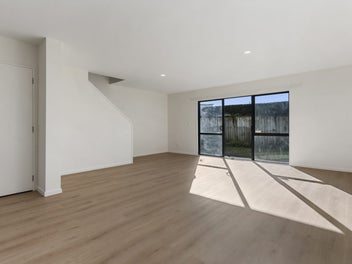 Renovated Townhouse - Central Albany
