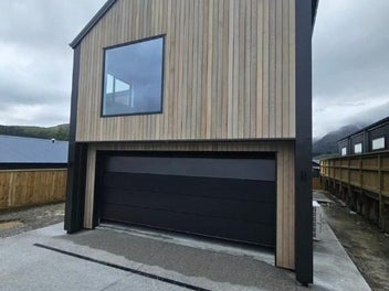 Image 1 of 6