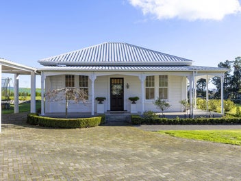 Two villas, one exceptional home