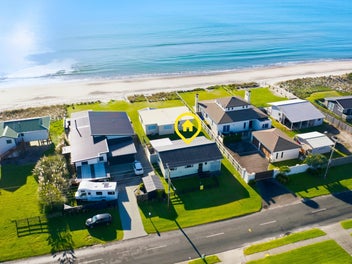 BEACH RETREAT WITH OWN ACCESS