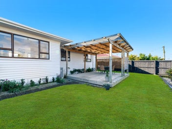 Owner on the move-Opportunity knocks!