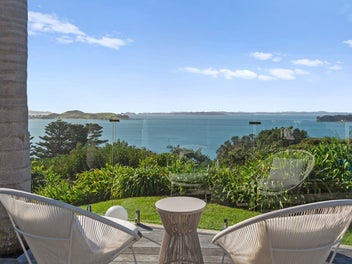 Experience life – a captivating scenic oasis