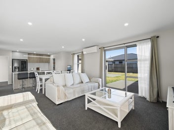Auckland Owners Say Sell, This Gem Must Go!