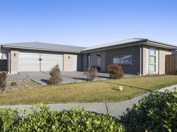 Auckland Owners Say Sell, This Gem Must Go!