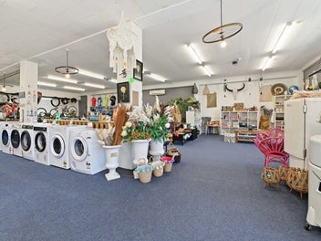 Image 1 of 25