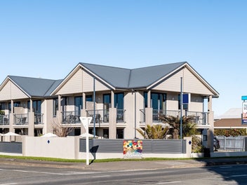 Image 1 of 18