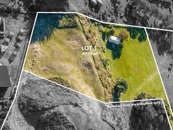 COVETED WAIKAWA BEACH - NO COVENANTS!