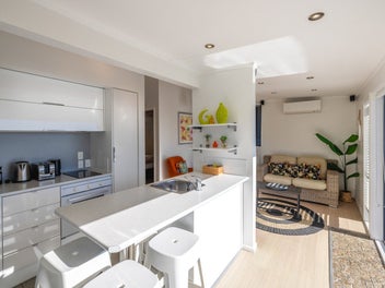 Affordable Island Escape with Lifestyle & Income