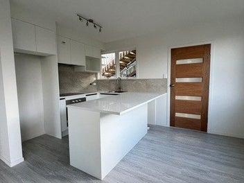 Image 1 of 11