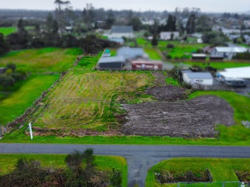 BLANK CANVAS IN KUMARA!