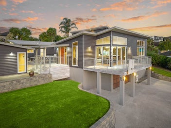 Entertaining Elevated - A Contemporary Family ...