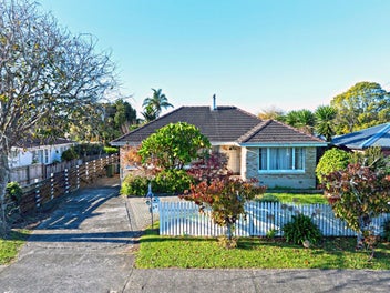 1960s Bungalow on 685sqm site
