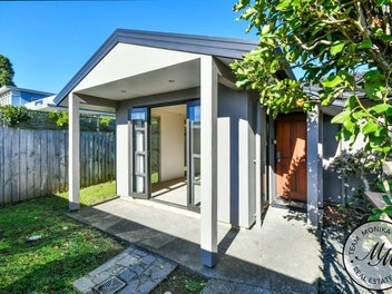EASY LIVING, EXCEPTIONAL CONVENIENCE