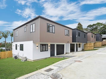 8 brand-new, Free-standing homes: 4-5 bedrooms