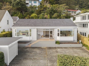 Wonderful Waterfront- Single Level & Easy Care