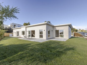 BRAND NEW HOME AVAILABLE WELL UNDER CV