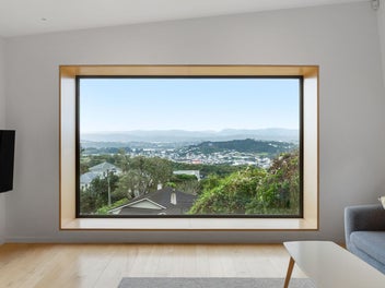 MODERN BUILD. STUNNING VIEWS. CLEVER DESIGN.