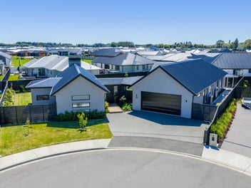 Spacious, Stylish & Must Be Sold - Don't Miss Out!