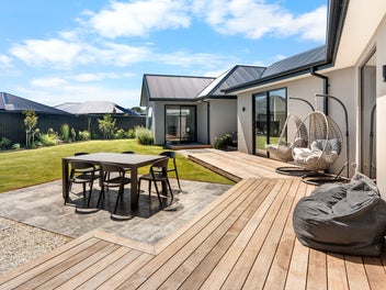 Spacious, Stylish & Must Be Sold - Don't Miss Out!