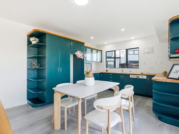 1,315sqm Freehold - Vendor Says Sell!