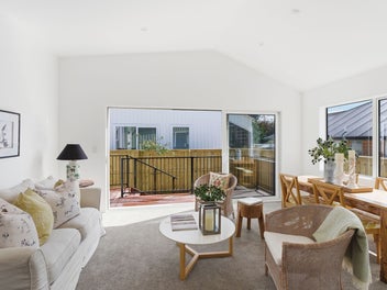Standalone New Build Opportunity!